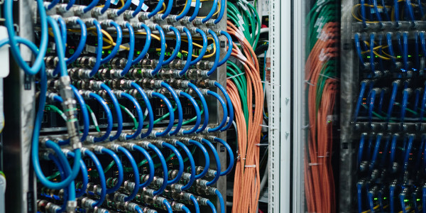 Infraestructura Común Telecomunicaciones en Madrid · Comunicaciones mediante firewalls, VPNs y cifrado